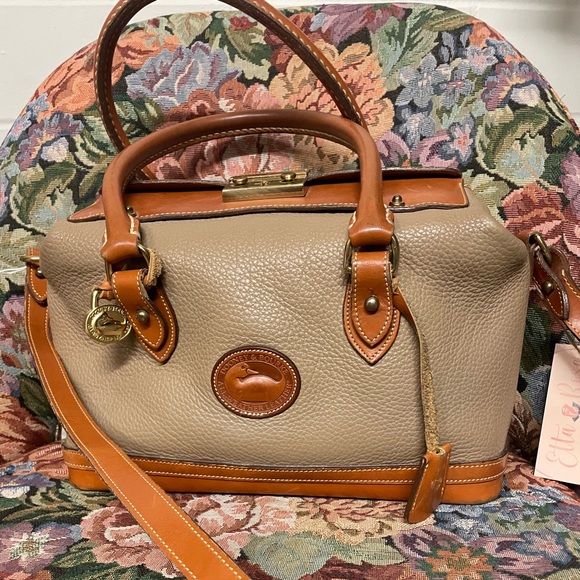 Vintage Dooney Medicine Bag Design - Picture 1 of 5